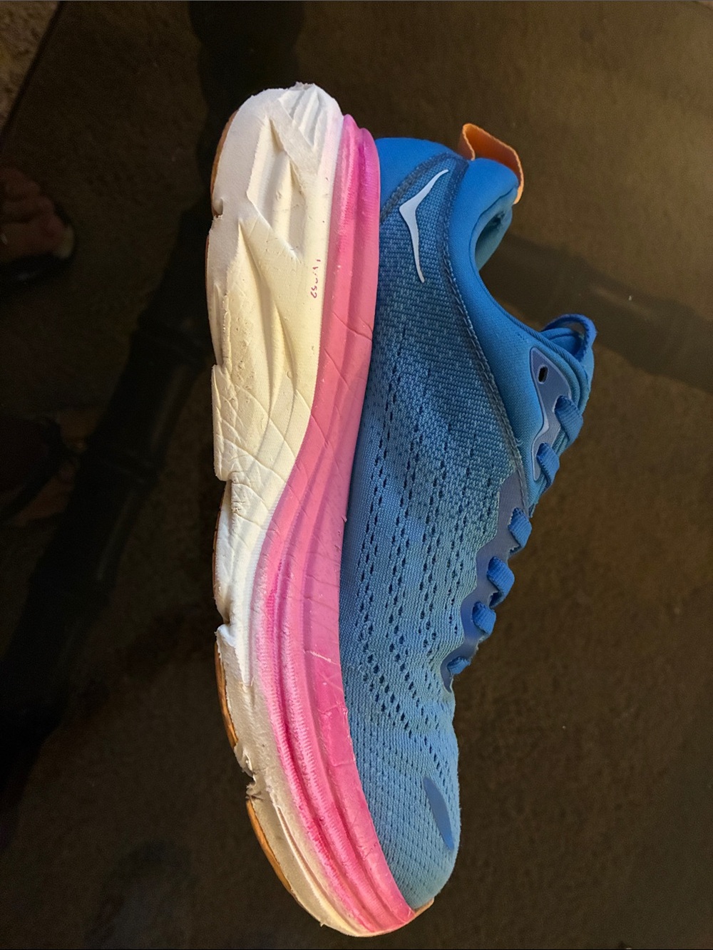HOKA BONDI 8 in BLUE AND HOT PINK - Size 7 - Picture 6 of 13